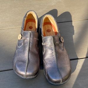 Clarks Shoes 8 new without box